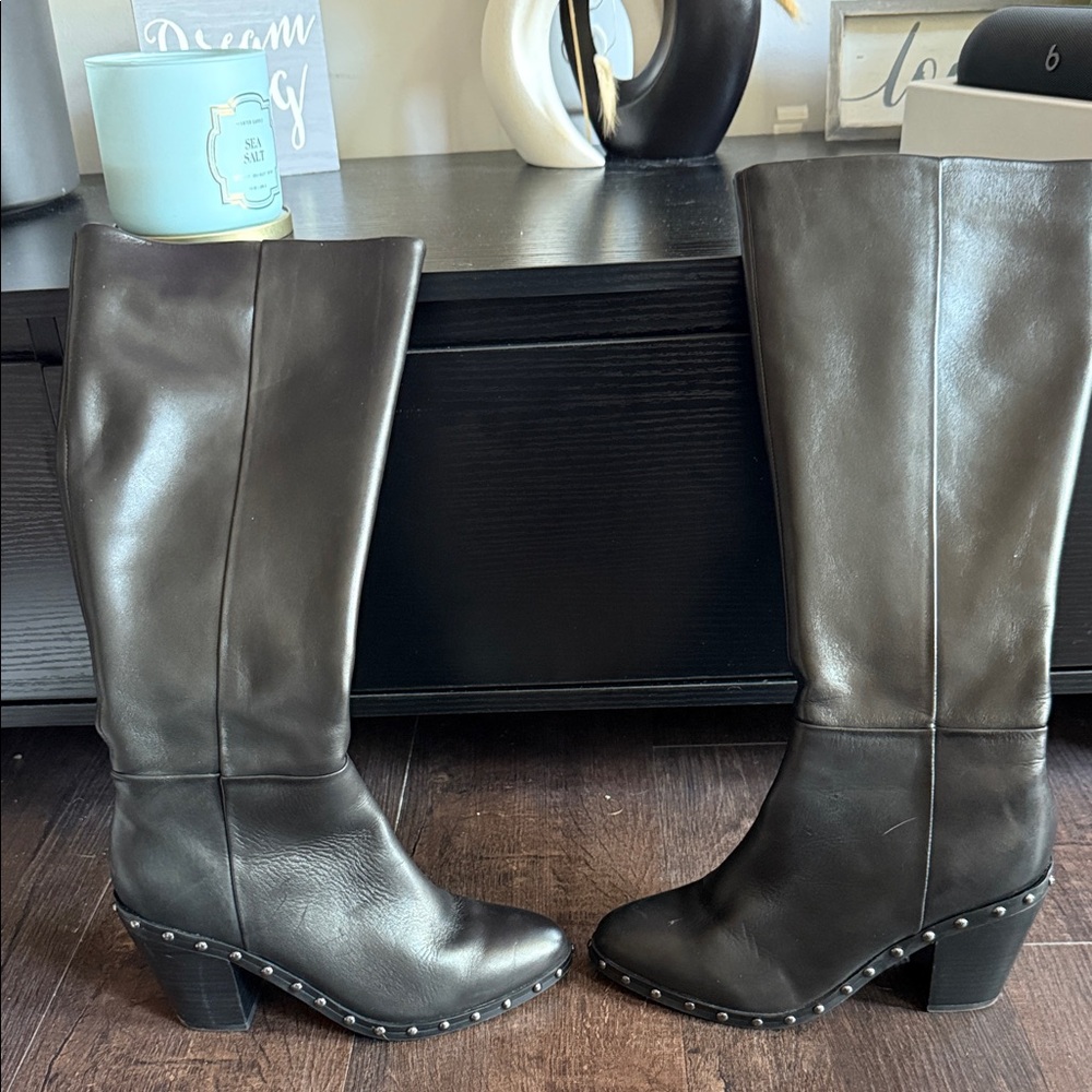 Fergie Black Heeled Boots